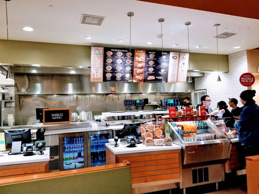 Noodles and Company | restaurant | 700 N Milwaukee Ave, Vernon Hills, IL 60061, USA | 8478163910 OR +1 847-816-3910