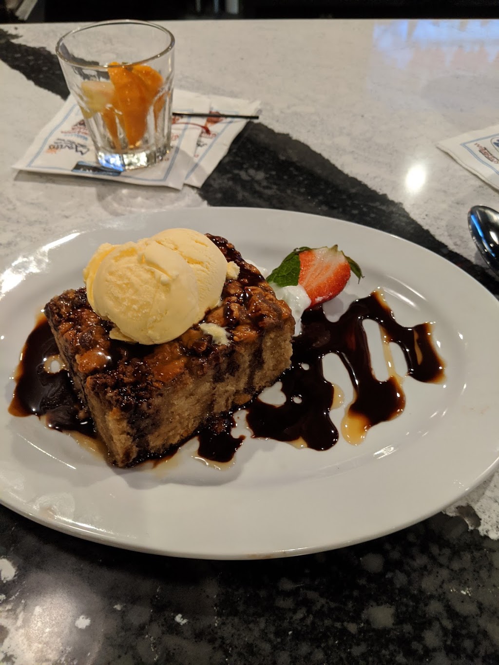 Frankie Bones-Bluffton | restaurant | 26 Discovery Dr, Bluffton, SC 29910, USA | 8437573423 OR +1 843-757-3423