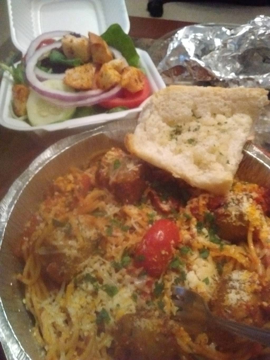 Marios Famous Pizza | restaurant | 141 Fayette St, Perth Amboy, NJ 08861, USA | 7323247773 OR +1 732-324-7773