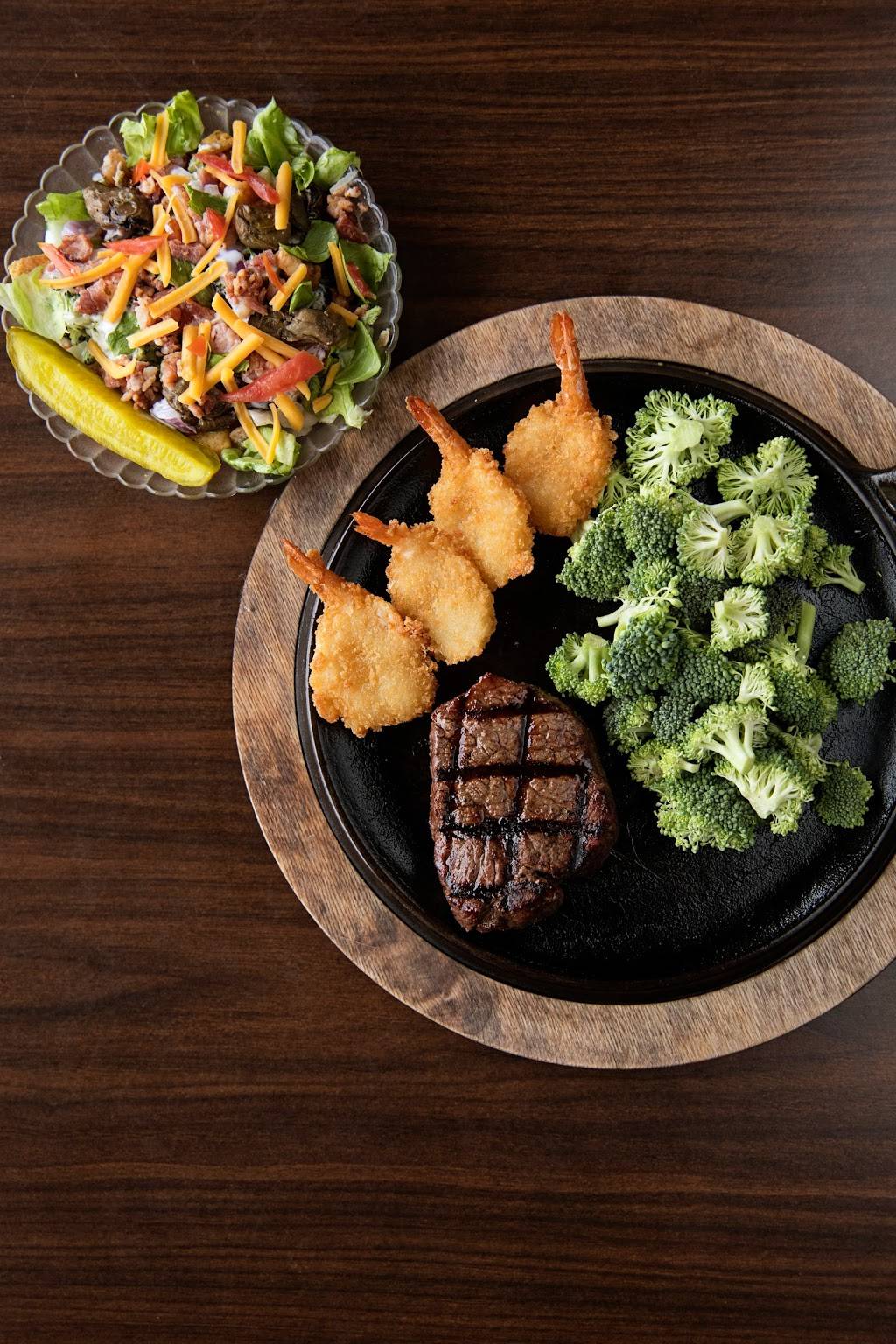 Snookums Steakhouse | restaurant | 806 E Main St #1706, Henderson, TN 38340, USA | 7319893490 OR +1 731-989-3490