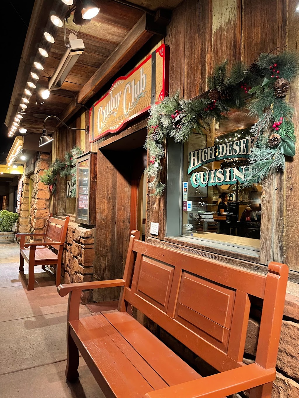 Cowboy Club Grille & Spirits | restaurant | 241 N State Rte 89A, Sedona, AZ 86336, USA | 9282824200 OR +1 928-282-4200