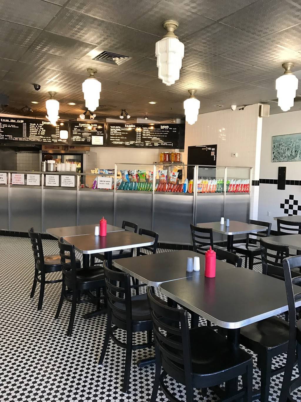 Jims Steaks | meal takeaway | 469 Baltimore Pike, Springfield, PA 19064, USA | 6105448400 OR +1 610-544-8400