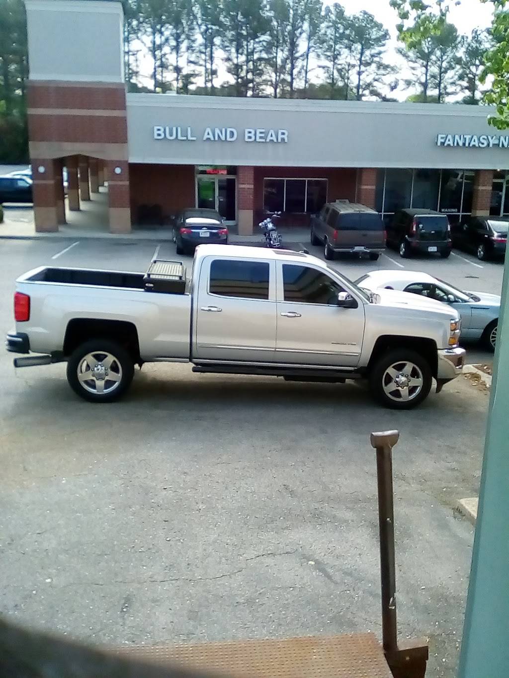 The Bull & Bear | restaurant | 5442 Six Forks Rd, Raleigh, NC 27609, USA | 9198473617 OR +1 919-847-3617