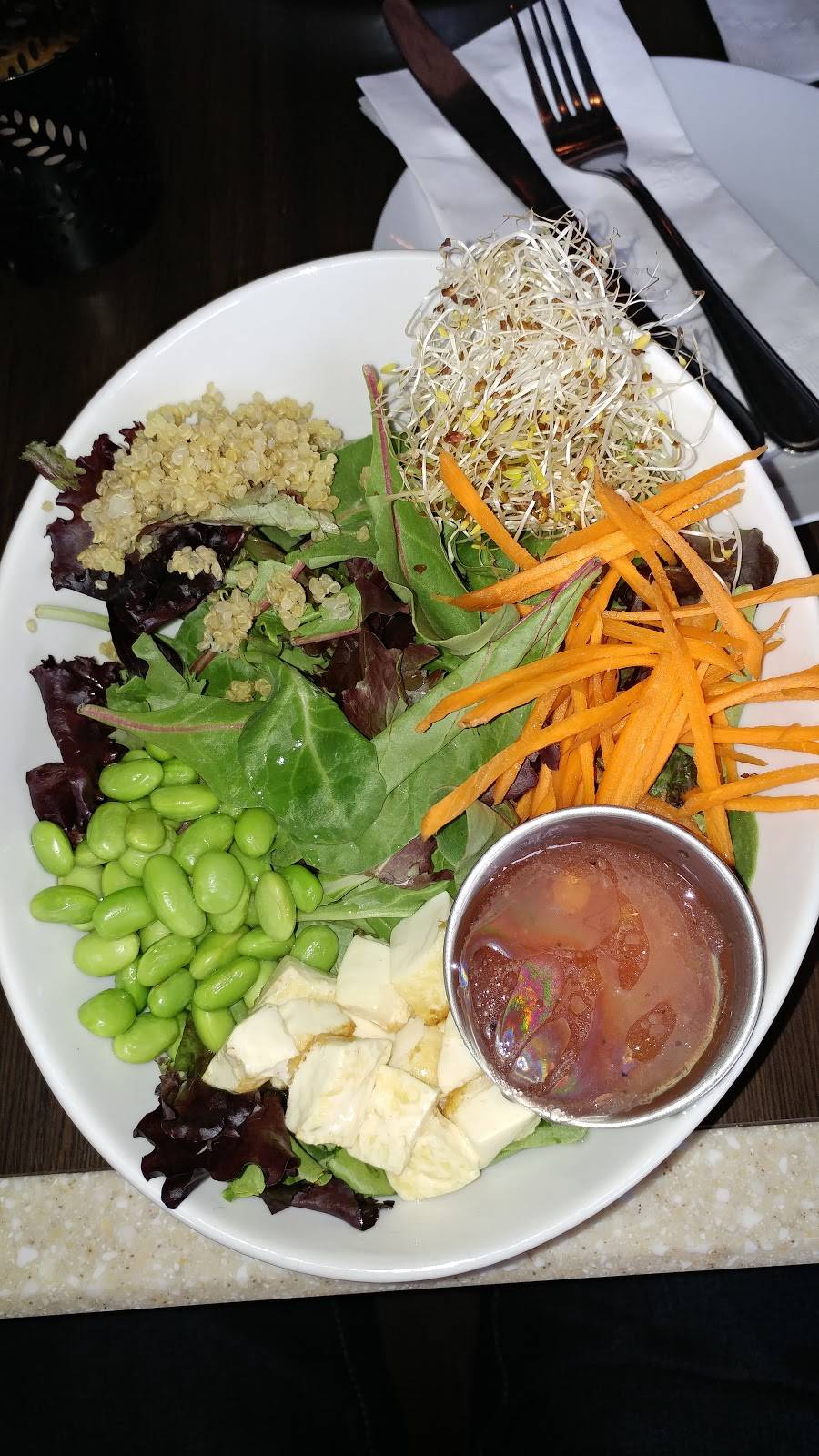 Busters Kitchen X Bar | restaurant | 3747 Lake Shore Blvd W, Etobicoke, ON M8W 1P9, Canada | 4162517777 OR +1 416-251-7777