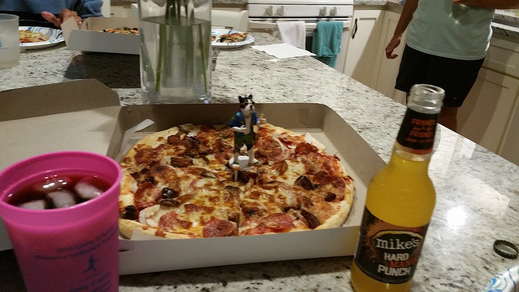 Jacks Lounge | meal takeaway | 373 W Main St, Hyannis, MA 02601, USA | 5087750612 OR +1 508-775-0612