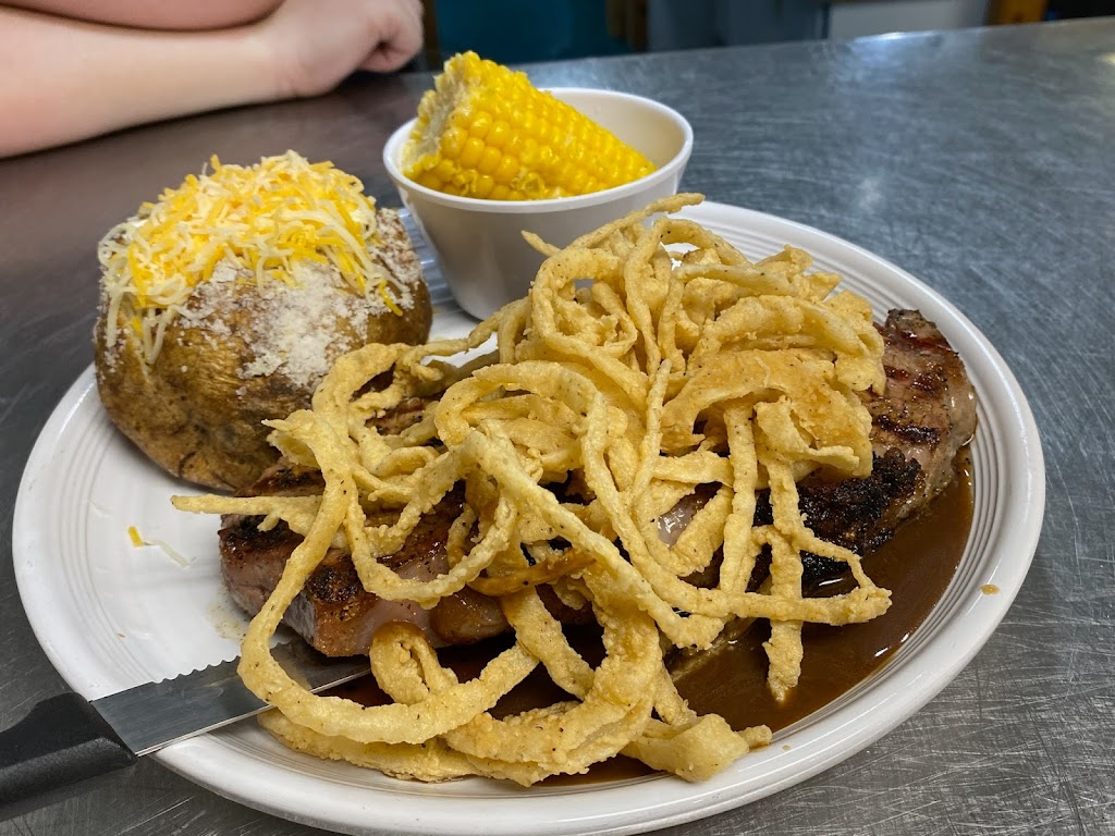 Table 5 Restaurant & Catering | restaurant | 6242 US-82, Peggs, OK 74441, USA | 9184045052 OR +1 918-404-5052