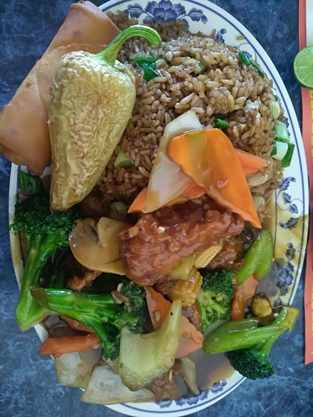 Restaurant YEE | restaurant | De las Ferias 14, Lomas de Agua Caliente, 22024 Tijuana, B.C., Mexico | 016646813387 OR +52 664 681 3387