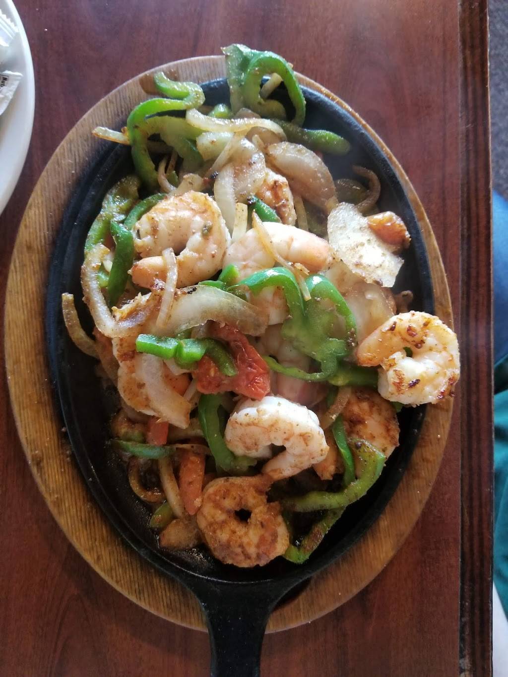 Franks Restaurant | restaurant | 102 E Center Dr, Alton, IL 62002, USA | 6184339345 OR +1 618-433-9345