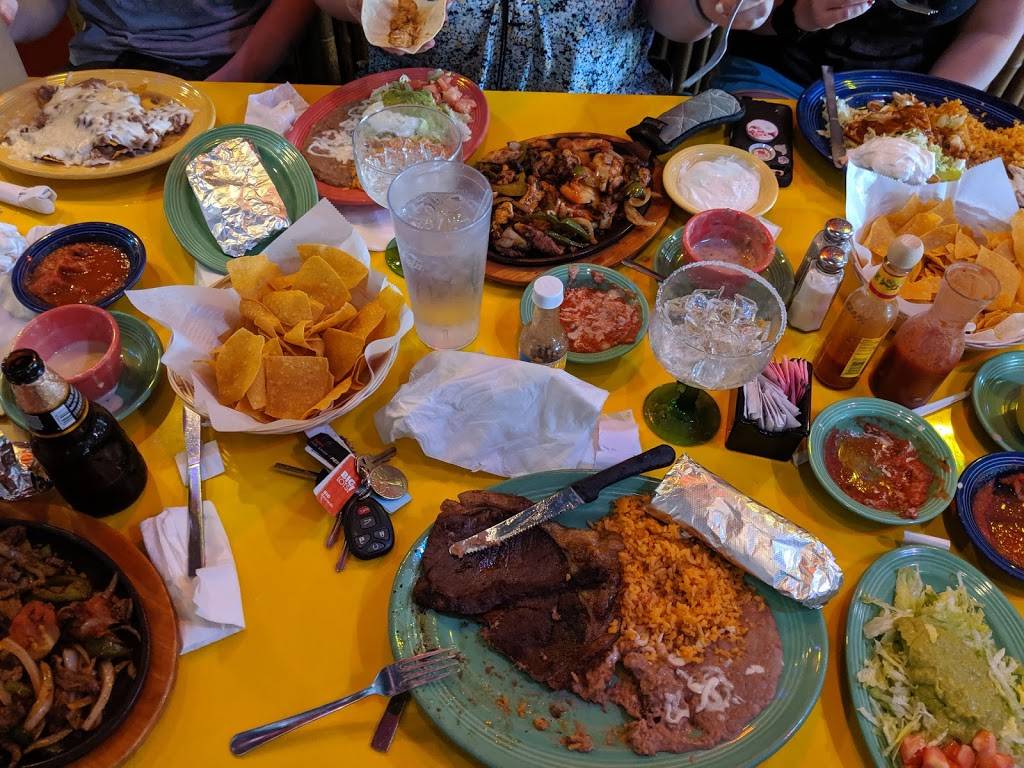 Munoz Mexican Grill | restaurant | 7268 Gadsden Hwy # 116, Trussville, AL 35173, USA | 2056558224 OR +1 205-655-8224