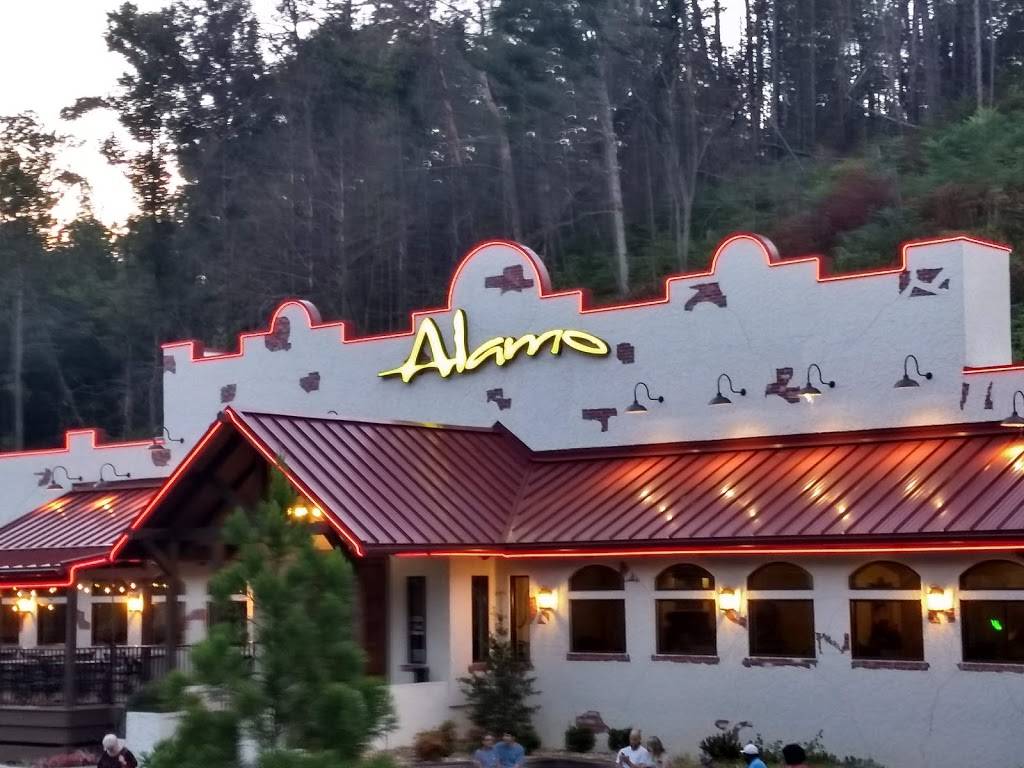 Alamo Steakhouse | restaurant | 705 East Pkwy, Gatlinburg, TN 37738, USA | 8654369998 OR +1 865-436-9998