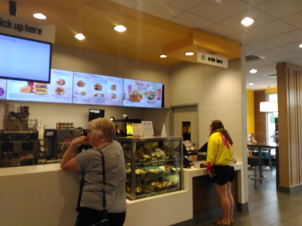 McDonalds | cafe | 507 Norwich Ave, Woodstock, ON N4S 9A2, Canada | 5195394475 OR +1 519-539-4475