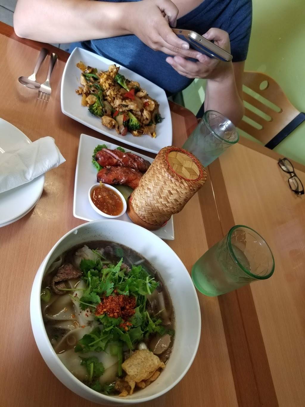 Banh Somtum | restaurant | 13420 TX-249, Houston, TX 77086, USA | 8326175803 OR +1 832-617-5803