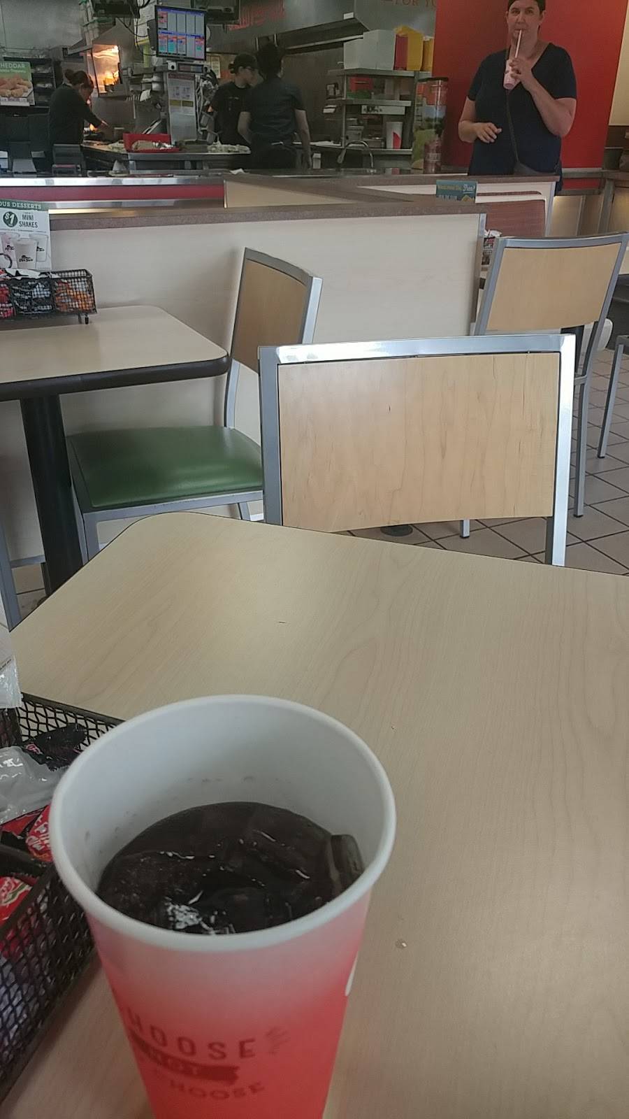 Del Taco | meal takeaway | 5010 W Ave N, Palmdale, CA 93551, USA | 6617225346 OR +1 661-722-5346