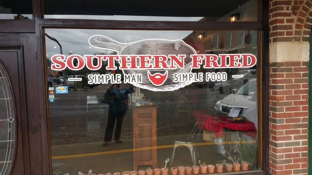 Southern Fried | restaurant | 130 E Broad St, Mineola, TX 75773, USA | 9036388194 OR +1 903-638-8194