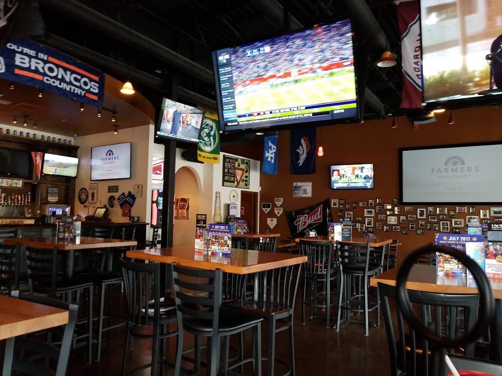 Hilltop Tap House | restaurant | 19878 Hilltop Rd, Parker, CO 80134, USA | 7202426224 OR +1 720-242-6224