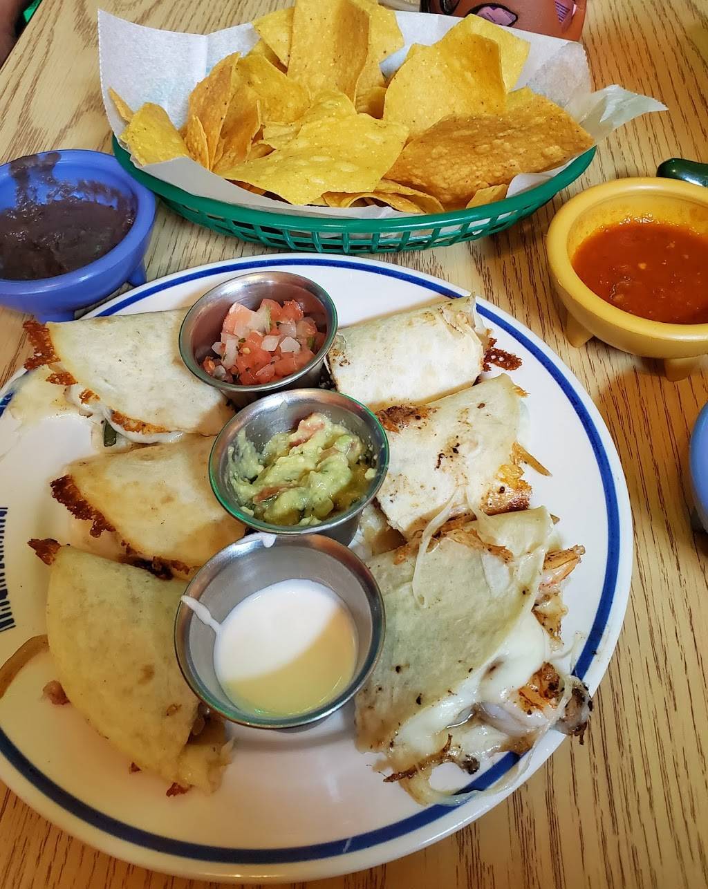 Capt. Lalos Cabin Mexican Grill | restaurant | 205 Bayou Gardens Blvd Suite A- B, Houma, LA 70364, USA | 9852624253 OR +1 985-262-4253