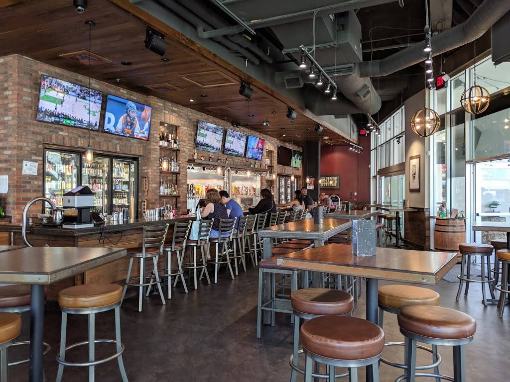 World of Beer | restaurant | Epicentre, 210 E Trade St E280, Charlotte, NC 28202, USA | 7044998870 OR +1 704-499-8870