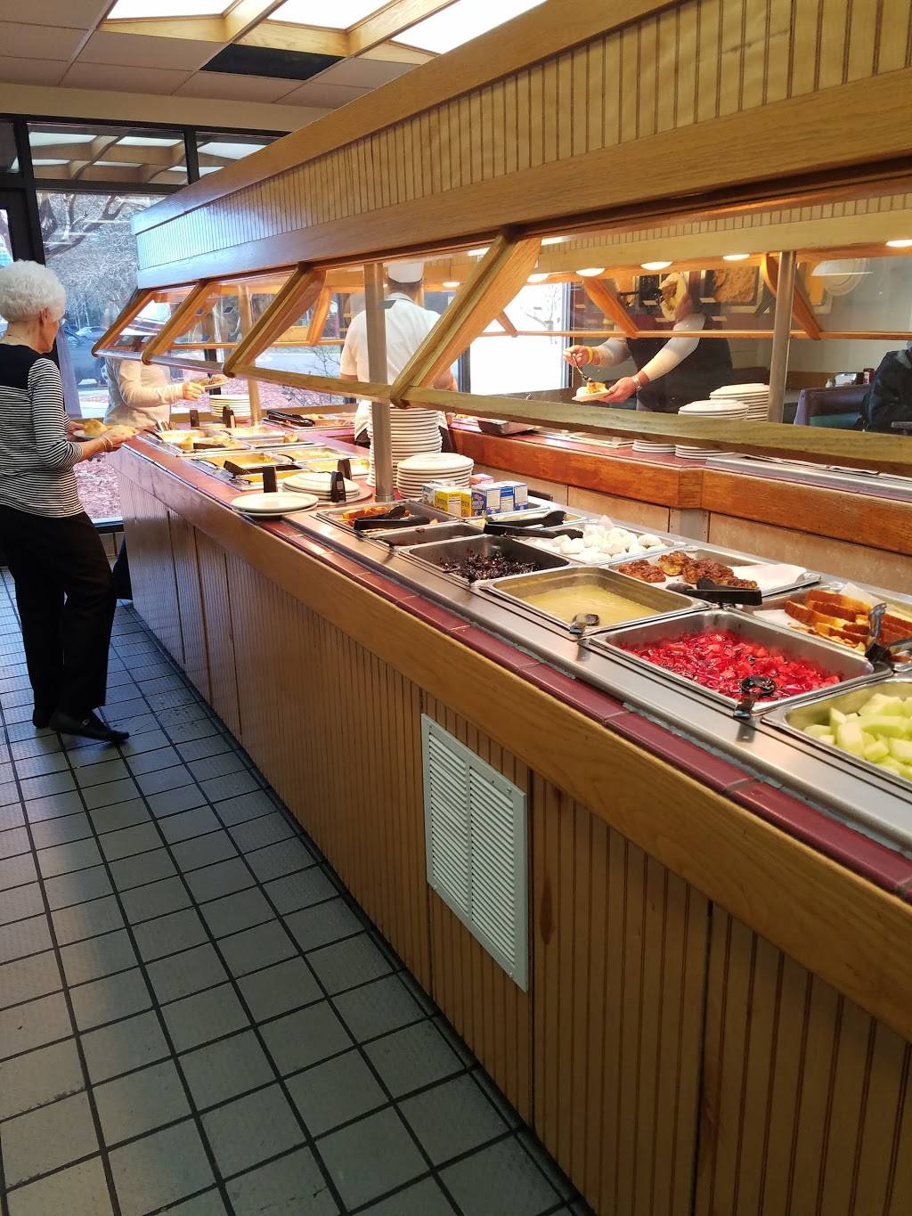 Shoneys Lumberton | restaurant | 3400 N Elm St, Lumberton, NC 28358, USA | 9107390274 OR +1 910-739-0274