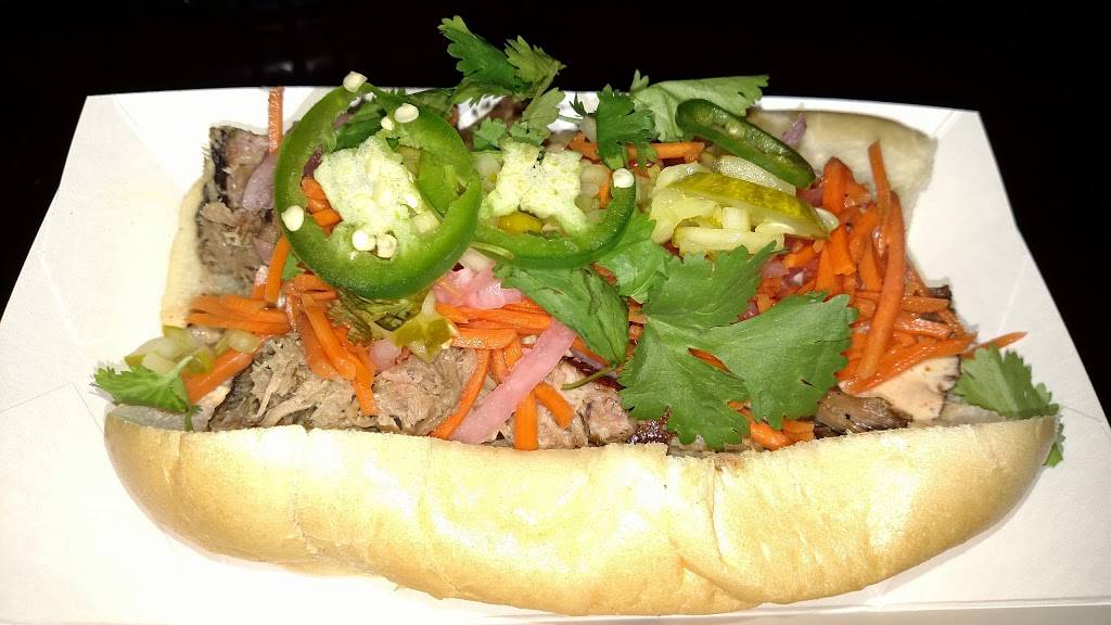 Big Hoffas Smokehouse | restaurant | 800 E Main St, Westfield, IN 46074, USA | 3178670077 OR +1 317-867-0077