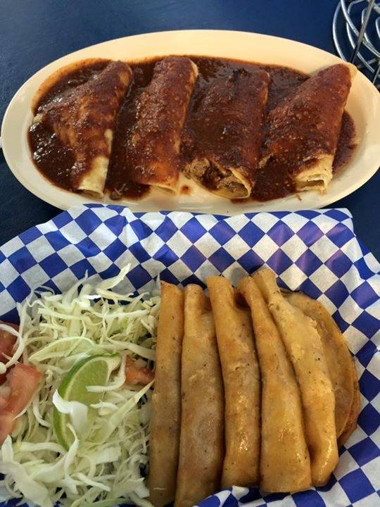 Taqueria La Victoria | restaurant | 2851 S Westmoreland Rd, Dallas, TX 75233, USA | 2143316320 OR +1 214-331-6320