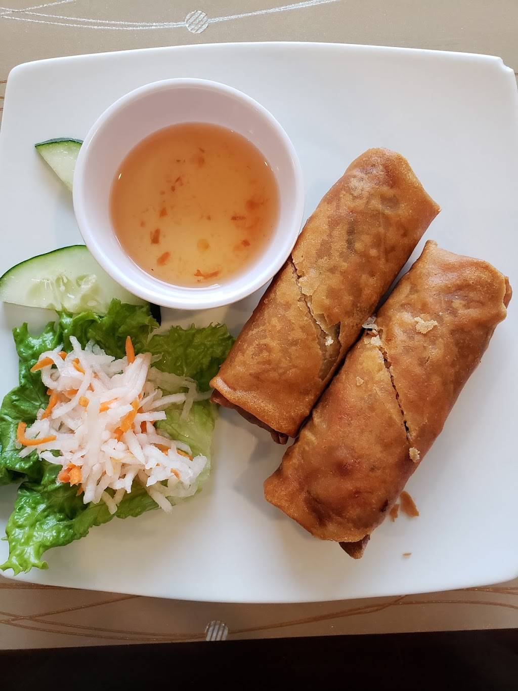 Viet Fortune | restaurant | 2701 Neabsco Common Pl #142, Woodbridge, VA 22191, USA | 5715523753 OR +1 571-552-3753