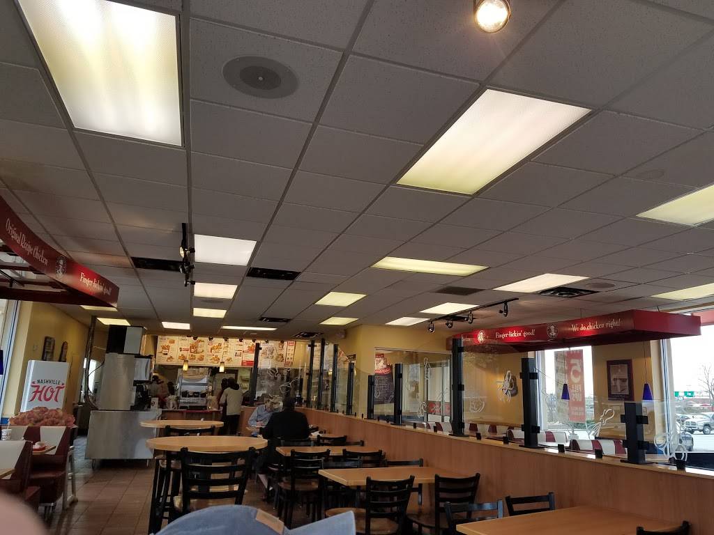 KFC | restaurant | 3212 Clark Ln, Columbia, MO 65202, USA | 5734743000 OR +1 573-474-3000