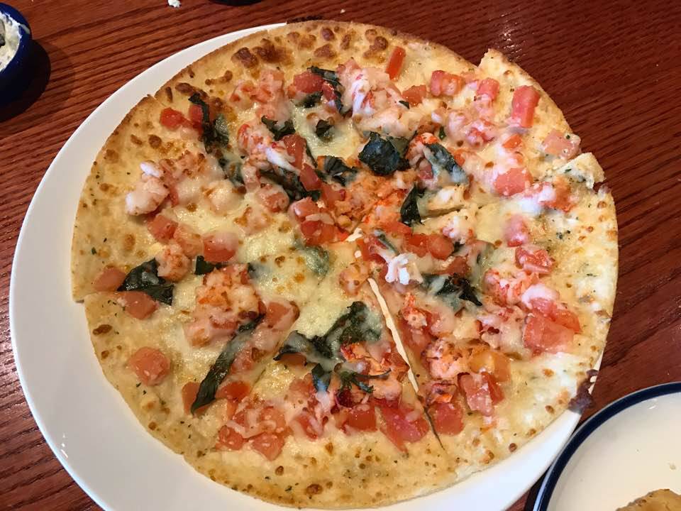 Red Lobster | restaurant | 12180 Amargosa Rd, Victorville, CA 92392, USA | 7602411650 OR +1 760-241-1650