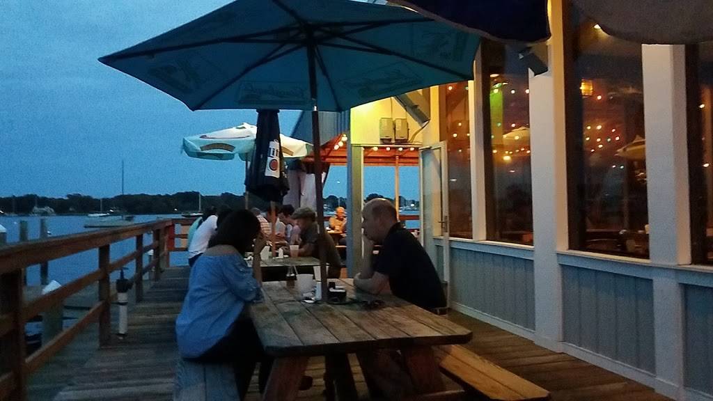 Thursdays Steak & Crabhouse | restaurant | 4851 Riverside Dr, Galesville, MD 20765, USA | 4108677200 OR +1 410-867-7200