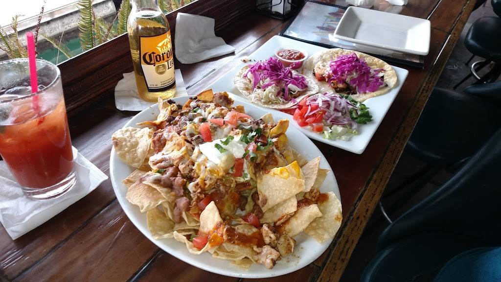 Pelican Isle Restaurant and Bar | restaurant | 16400 Pacific Coast Hwy, Sunset Beach, CA 90742, USA | 5625923221 OR +1 562-592-3221