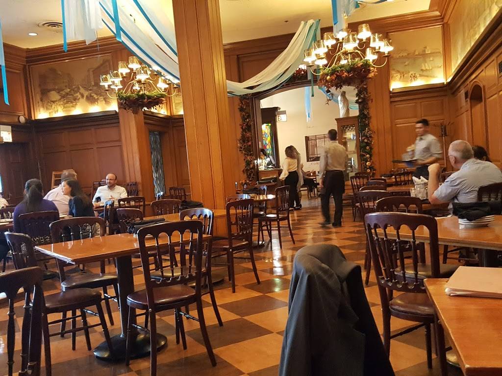 The Berghoff Restaurant | restaurant | 17 W Adams St, Chicago, IL 60603, USA | 3124273170 OR +1 312-427-3170