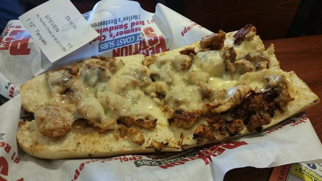 Penn Station East Coast Subs | meal takeaway | 4909 N Broadway, Knoxville, TN 37918, USA | 8656877366 OR +1 865-687-7366