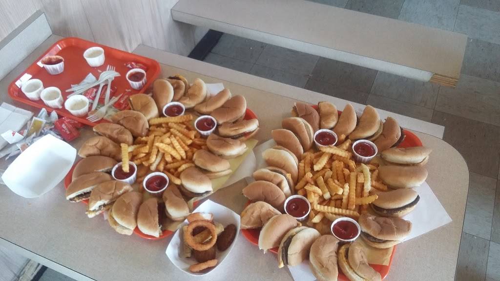 White Top Drive In | restaurant | 1110 W D St, Lemoore, CA 93245, USA | 5599243887 OR +1 559-924-3887