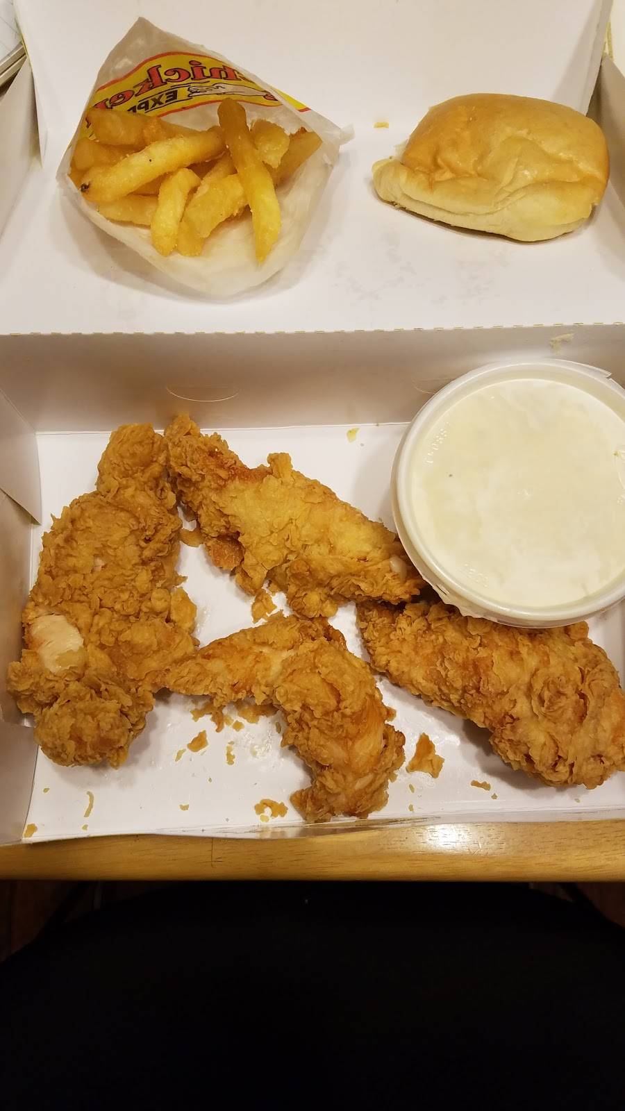 Chicken Express | restaurant | 5400 Denton Hwy, Haltom City, TX 76148, USA | 8175816655 OR +1 817-581-6655