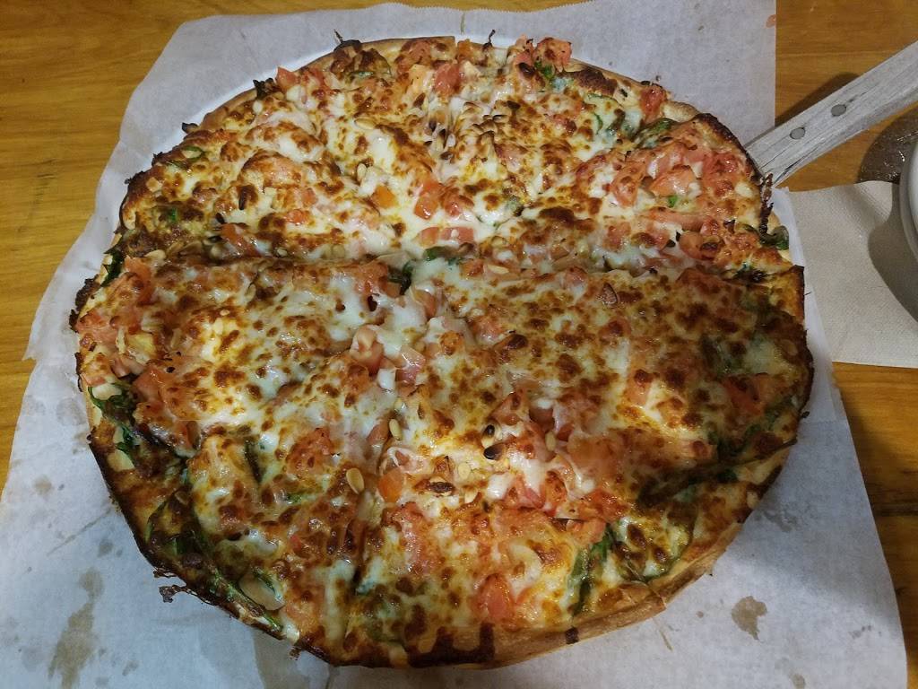 Pats Pizza | restaurant | 844 Roosevelt Trail, Windham, ME 04062, USA | 2078921700 OR +1 207-892-1700