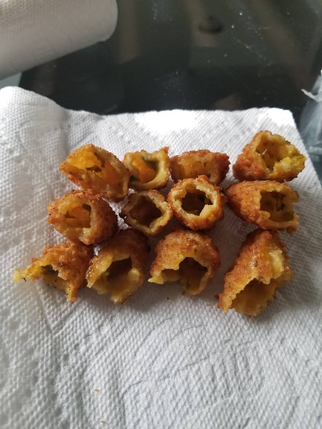 Churchs Chicken | restaurant | 3728 S 3rd St, Memphis, TN 38109, USA | 9017891600 OR +1 901-789-1600