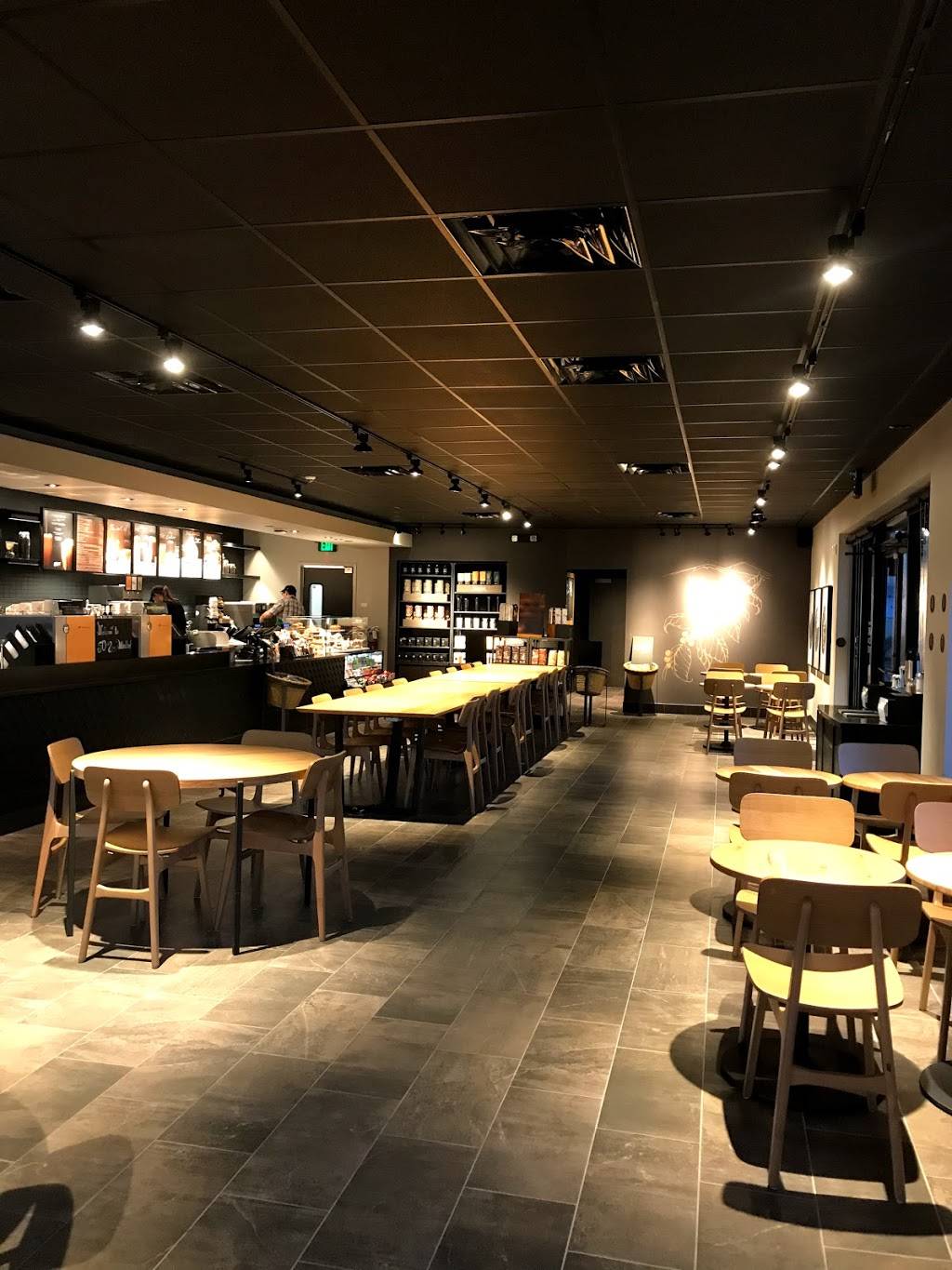 Starbucks | cafe | 13304 W Colonial Dr, Winter Garden, FL 34787, USA | 4078772001 OR +1 407-877-2001