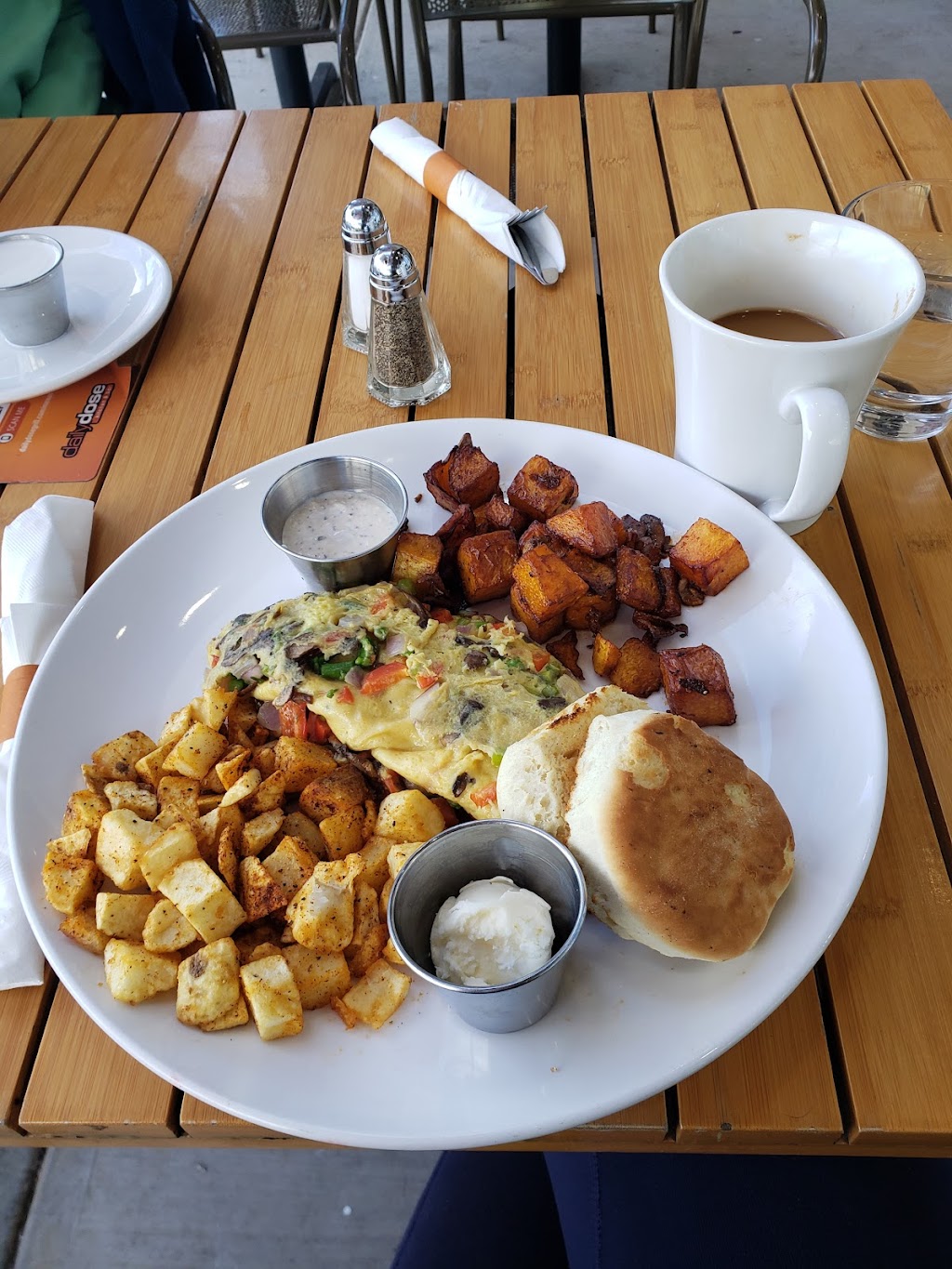 Daily Dose Rio Salado | restaurant | 96 S Rockford Dr #105, Tempe, AZ 85281, USA | 4805906937 OR +1 480-590-6937