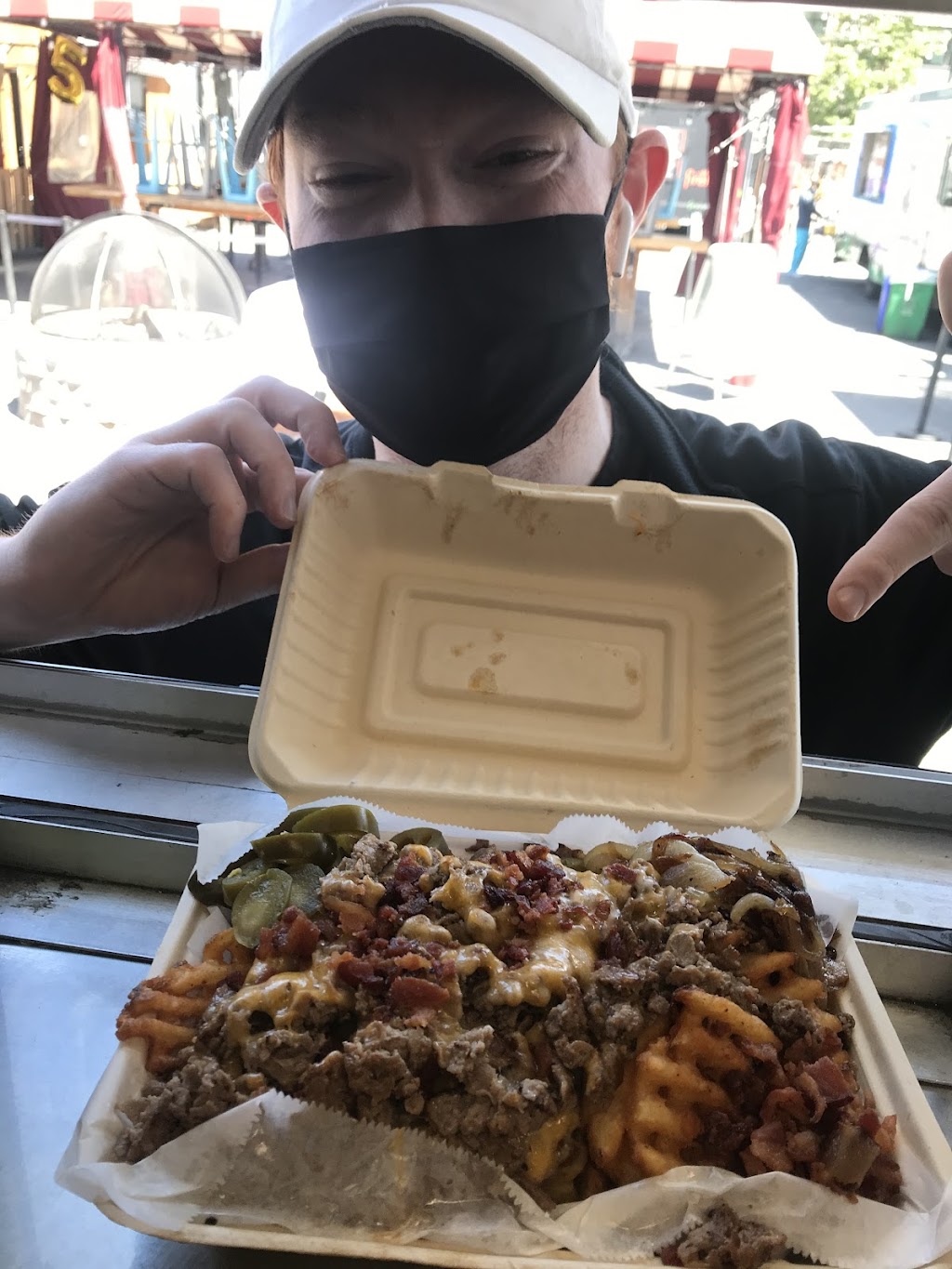 Adams Grub Truck Carroll Avenue | restaurant | 1465 Carroll Ave, San Francisco, CA 94124, USA | 4156488881 OR +1 415-648-8881