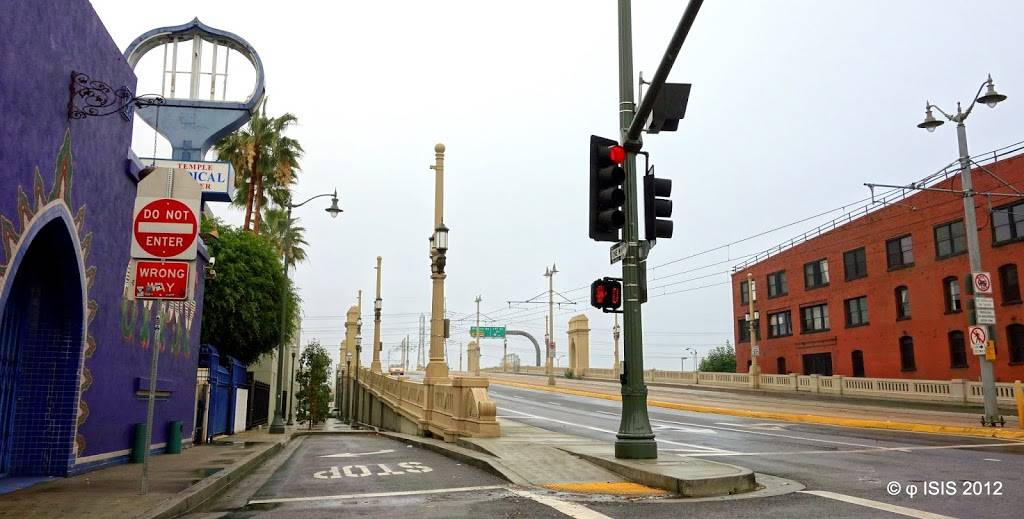 One Eyed Gypsy | restaurant | 901 E 1st St, Los Angeles, CA 90012, USA | 6263403529 OR +1 626-340-3529