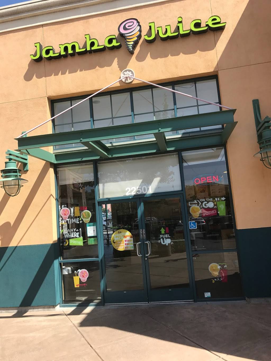 Jamba Juice City Center Gateway | restaurant | 22501 Mission Blvd, Hayward, CA 94541, USA | 5102470200 OR +1 510-247-0200