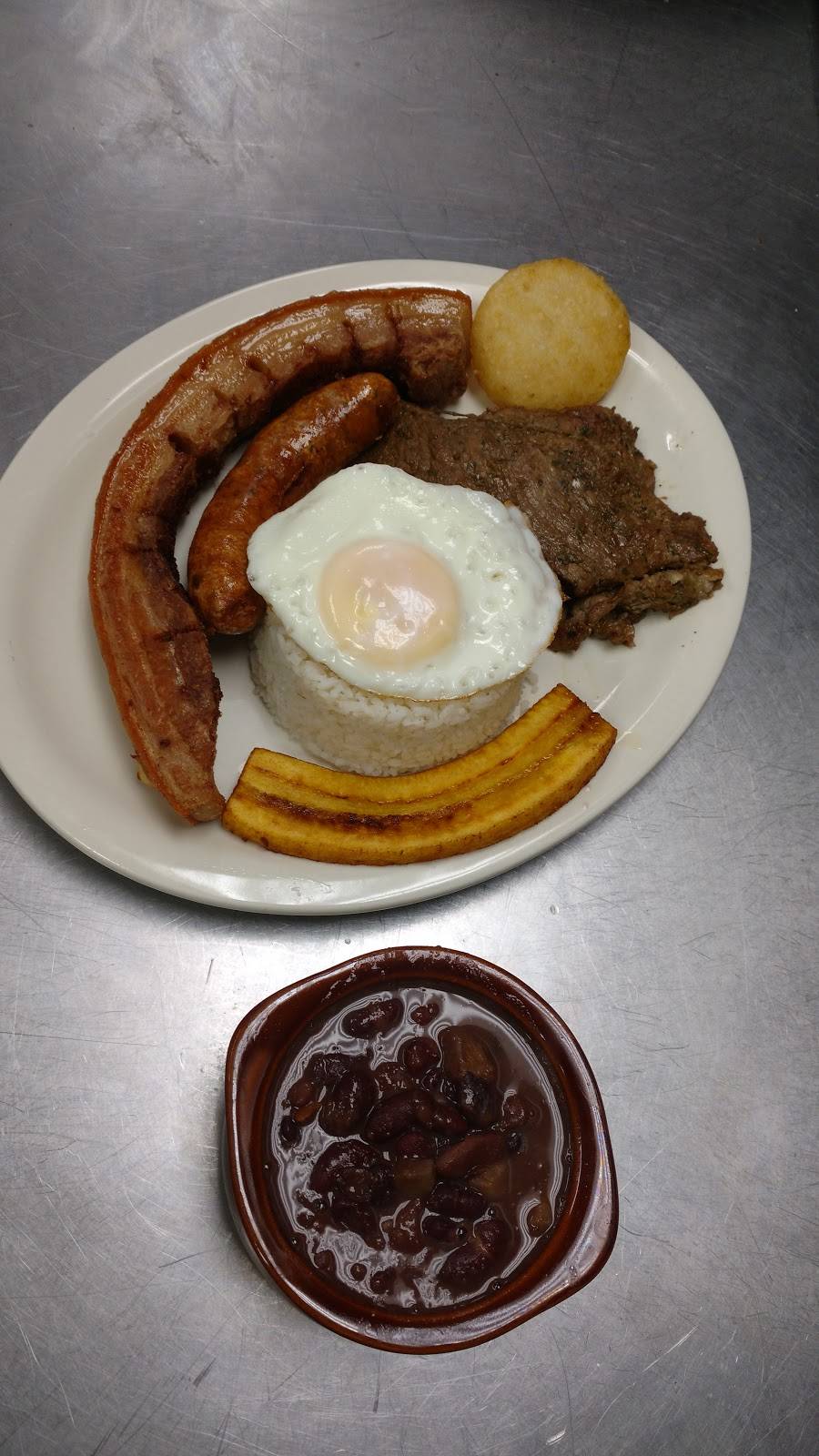 Chilito’s Colombian Cuisine | restaurant | 741 NY-211, Middletown, NY 10941, USA | 8457038100 OR +1 845-703-8100