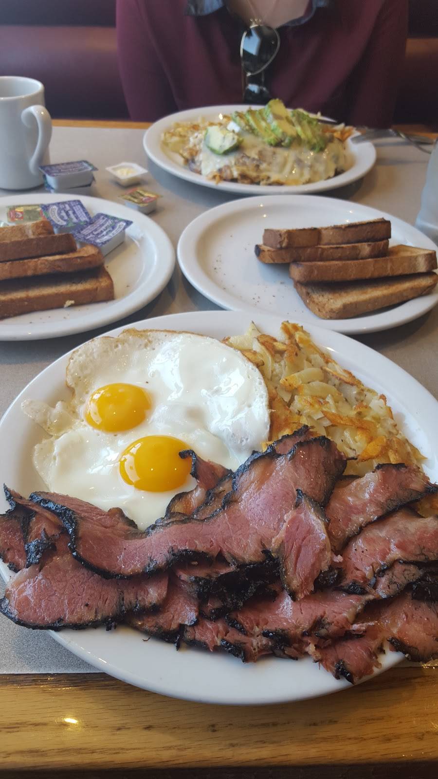 Lennys Deli | bakery | 2379 Westwood Blvd, Los Angeles, CA 90064, USA | 3104755771 OR +1 310-475-5771