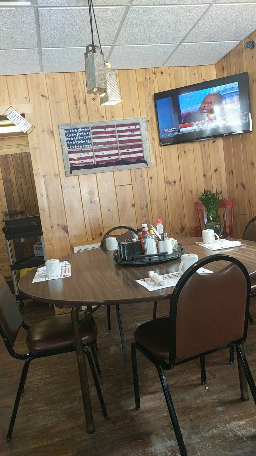 Ellies 12 Tables | restaurant | 611 Morenci Ave, Mio, MI 48647, USA | 9898266566 OR +1 989-826-6566