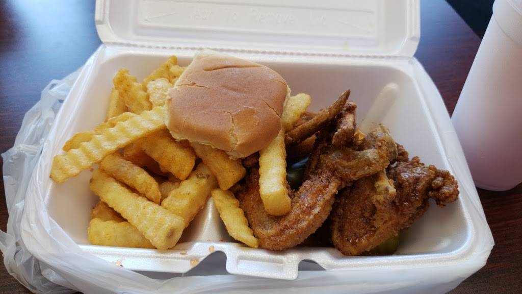 OOOWWWEEE Wangz N Catfish | restaurant | 3951 Sycamore School Rd #117, Fort Worth, TX 76133, USA | 8172947777 OR +1 817-294-7777