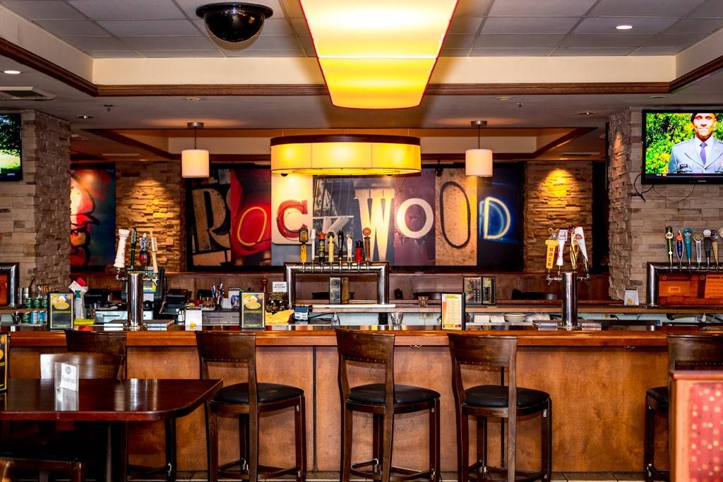 Rockwood Tap House | restaurant | 3131 Finley Rd, Downers Grove, IL 60515, USA | 6309643131 OR +1 630-964-3131