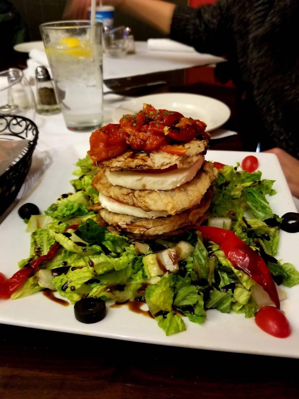 Luca Trattoria & Pizzeria | meal takeaway | South Shoprite Plaza 153, NY-94, Warwick, NY 10990, USA | 8459862002 OR +1 845-986-2002