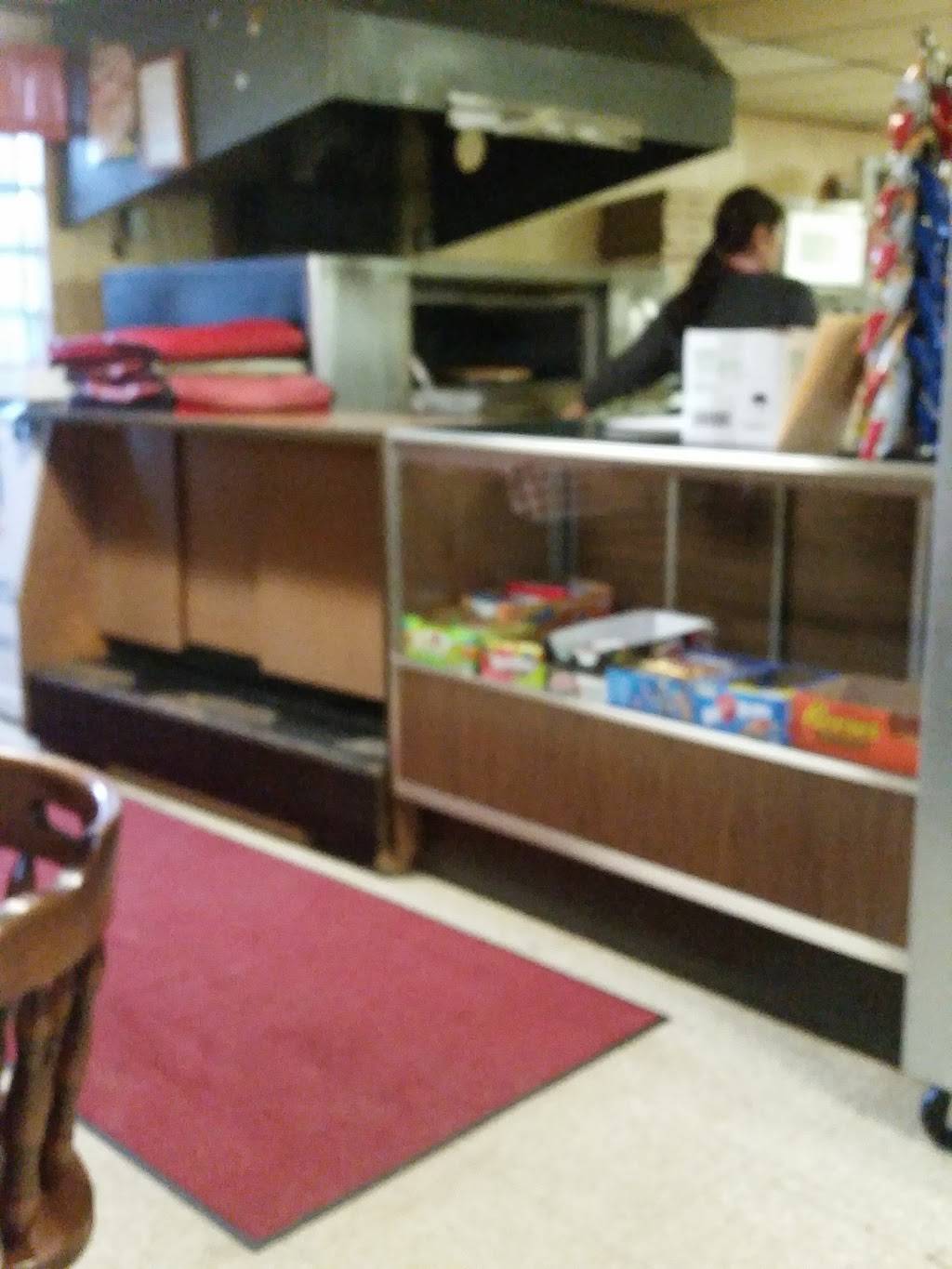 Stoneys Pizza | restaurant | 8973 N Main St, Windham, OH 44288, USA | 3303263858 OR +1 330-326-3858