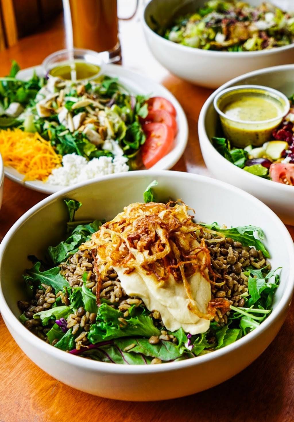 Aladdins Eatery Lakewood | restaurant | 14536 Detroit Ave, Lakewood, OH 44107, USA | 2165214005 OR +1 216-521-4005