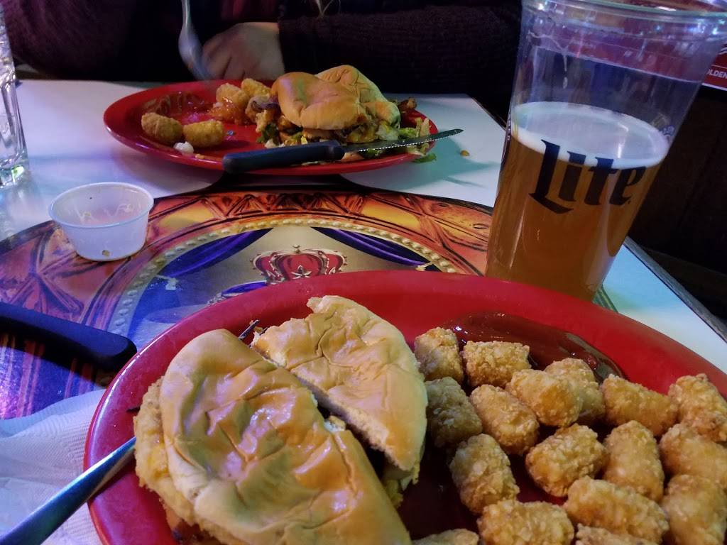 Emerson Biggins Sports Bar & Grill | restaurant | 2330 N Maize Rd #100, Wichita, KS 67205, USA | 3168662577 OR +1 316-866-2577