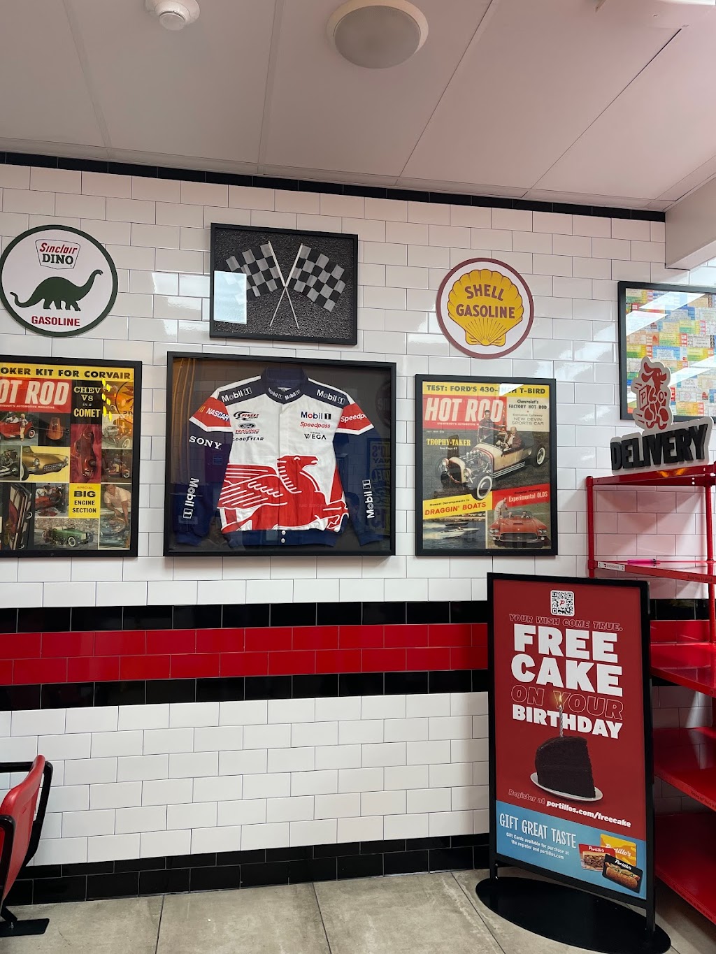 Portillos Rosemont | meal takeaway | 10290 W Higgins Rd, Rosemont, IL 60018, USA | 8474432150 OR +1 847-443-2150